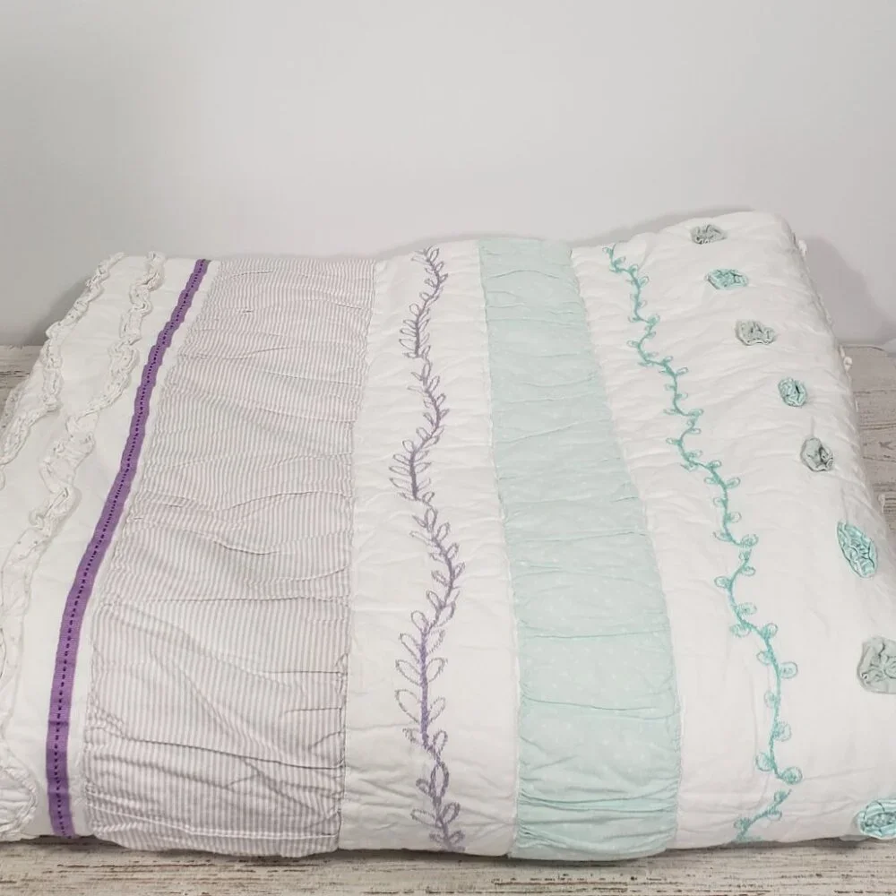 Pottery Barn Kids  cotton embroidered Full size quilt